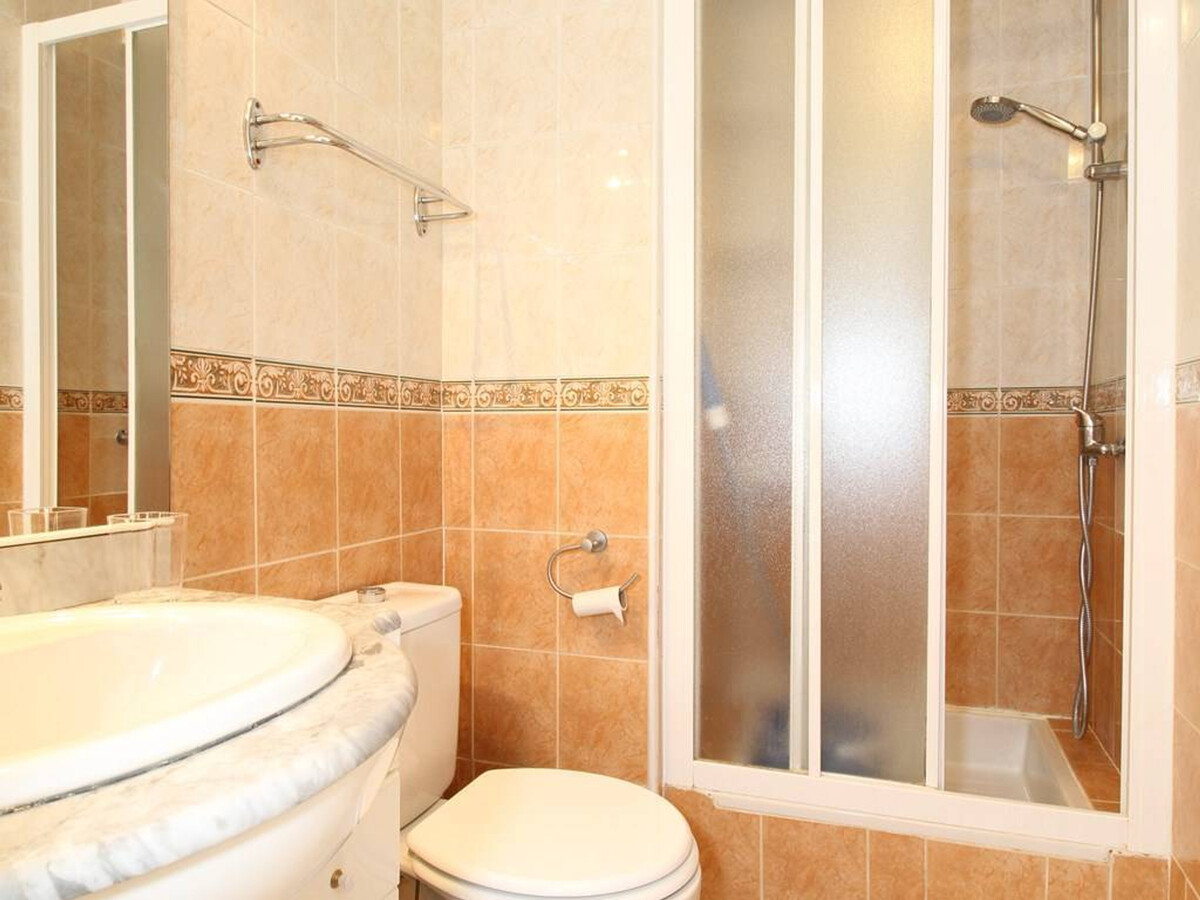 T1 rénové aux pieds des Thermes, Balaruc-les-Bains - Photo 8