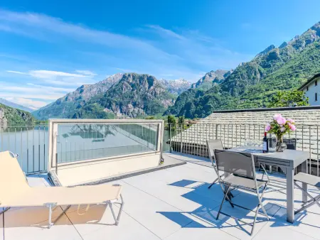Appartement Cigno - Lago di Mezzola, vue lac et montagnes : photo 12