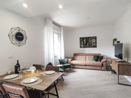 Nonnellini – Appartement moderne rénové 2025 à Trento