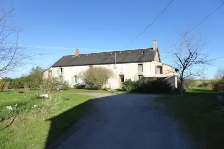 Gîte 4 pers en ferme isolée avec piscine partagée : photo 2