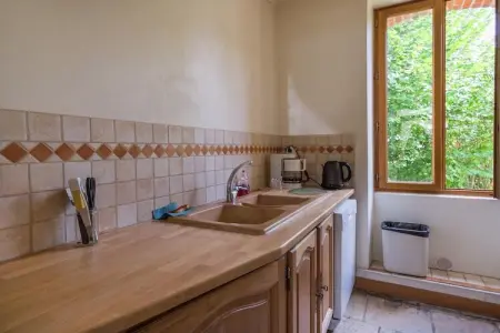 Gîte 4 pers en ferme isolée avec piscine partagée : photo 11