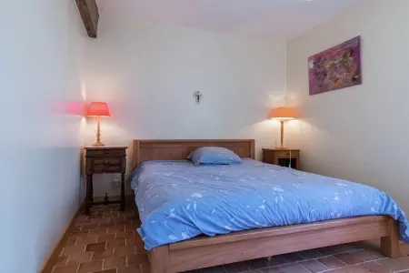 Gîte 4 pers en ferme isolée avec piscine partagée : photo 13