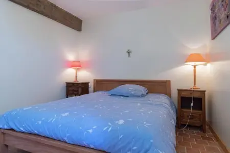 Gîte 4 pers en ferme isolée avec piscine partagée : photo 14