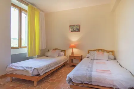 Gîte 4 pers en ferme isolée avec piscine partagée : photo 16