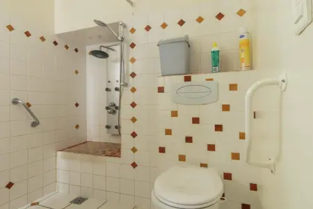 Gîte 4 pers en ferme isolée avec piscine partagée : photo 18