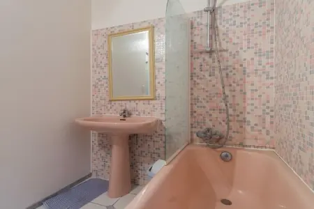 Gîte 4 pers en ferme isolée avec piscine partagée : photo 21