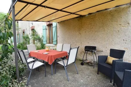 Gîte 4 pers en ferme isolée avec piscine partagée : photo 27