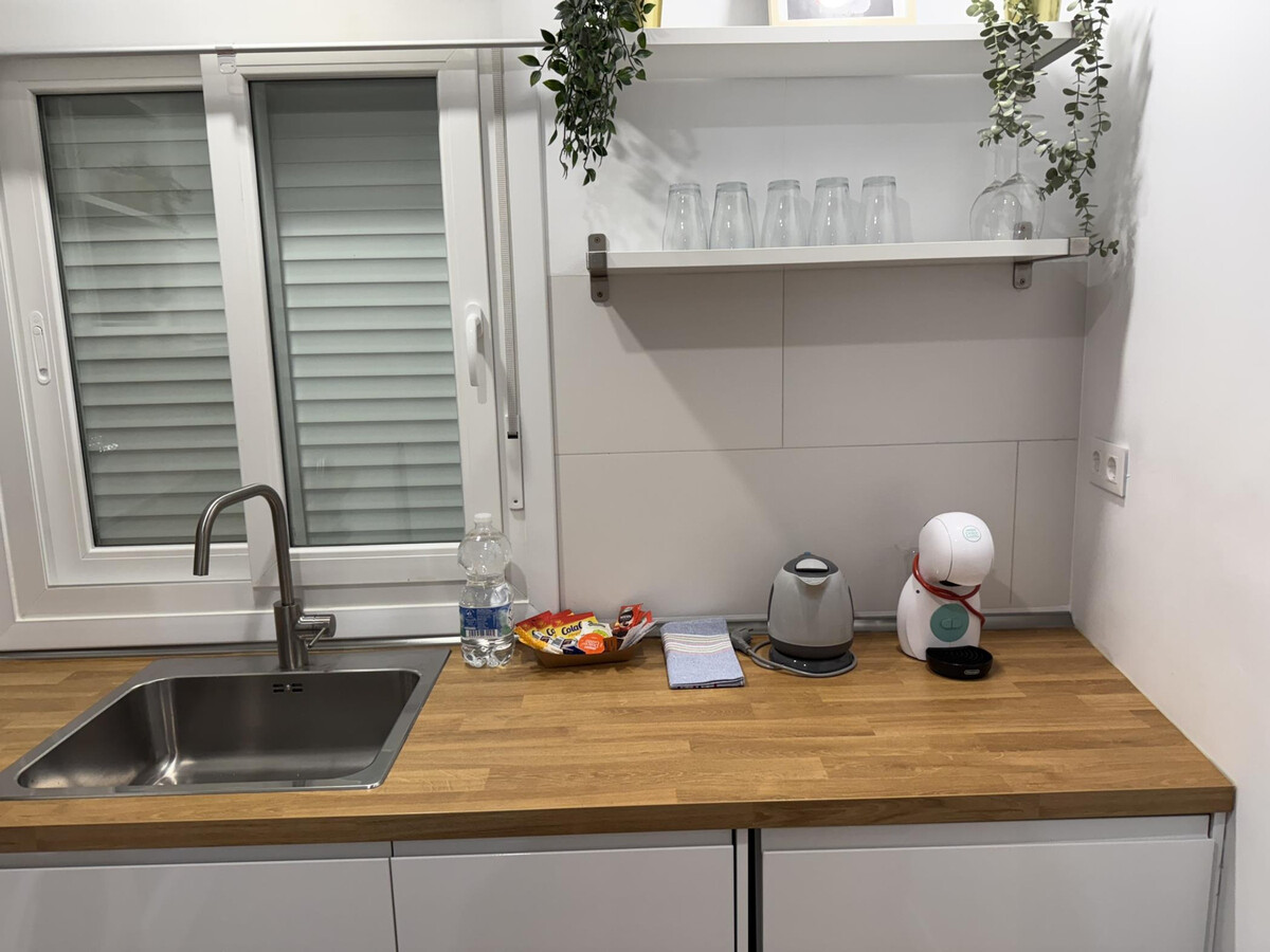 Appartement moderne rue San Telmo, face musée Thyssen - Photo 15