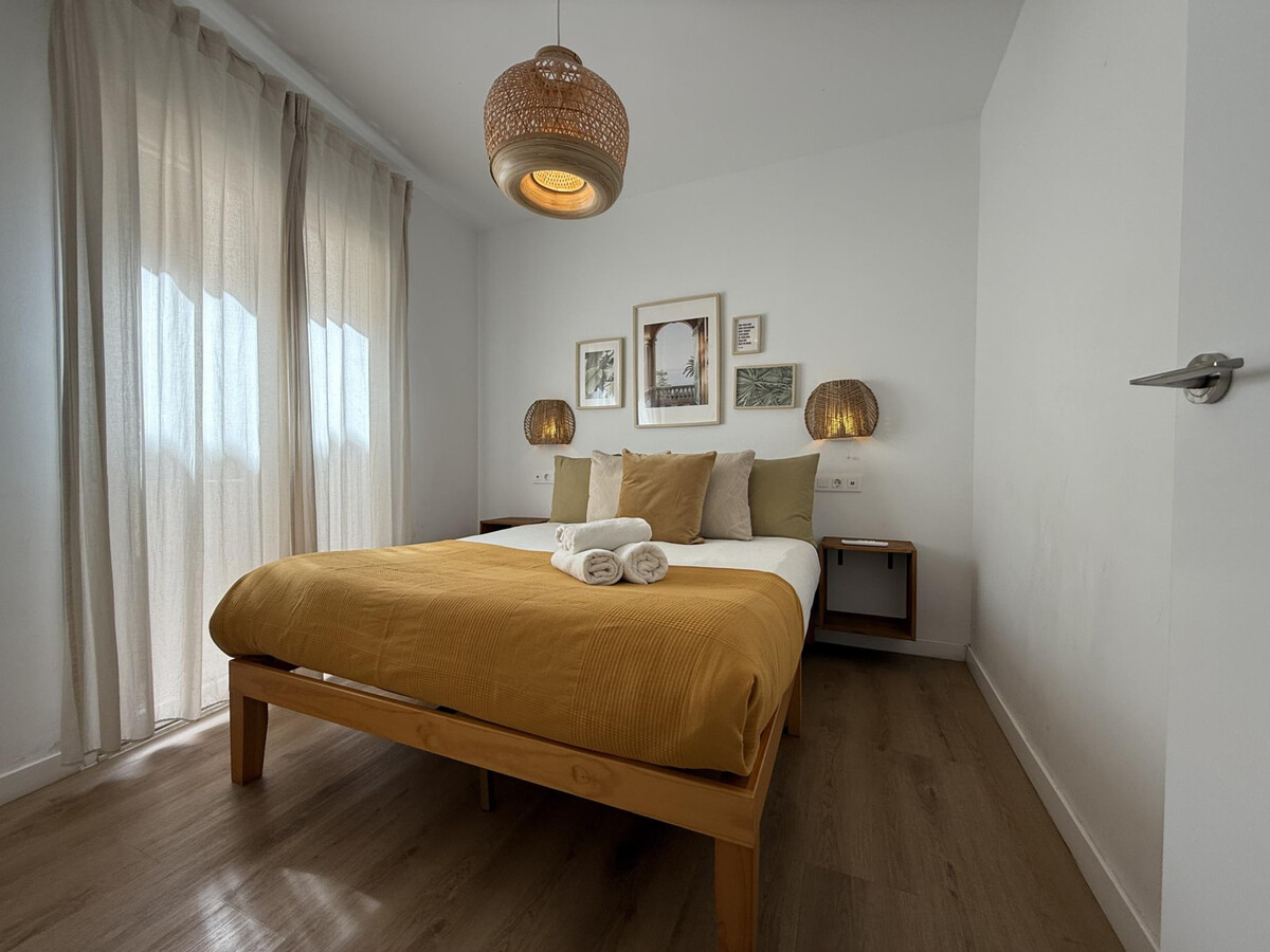 Appartement moderne rue San Telmo, face musée Thyssen - Photo 16