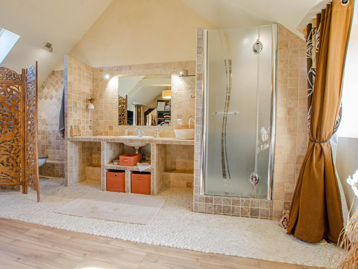 Gîte en Pierre 9 pers. avec Piscine Chauffée et Terrain de Tennis - Photo 15