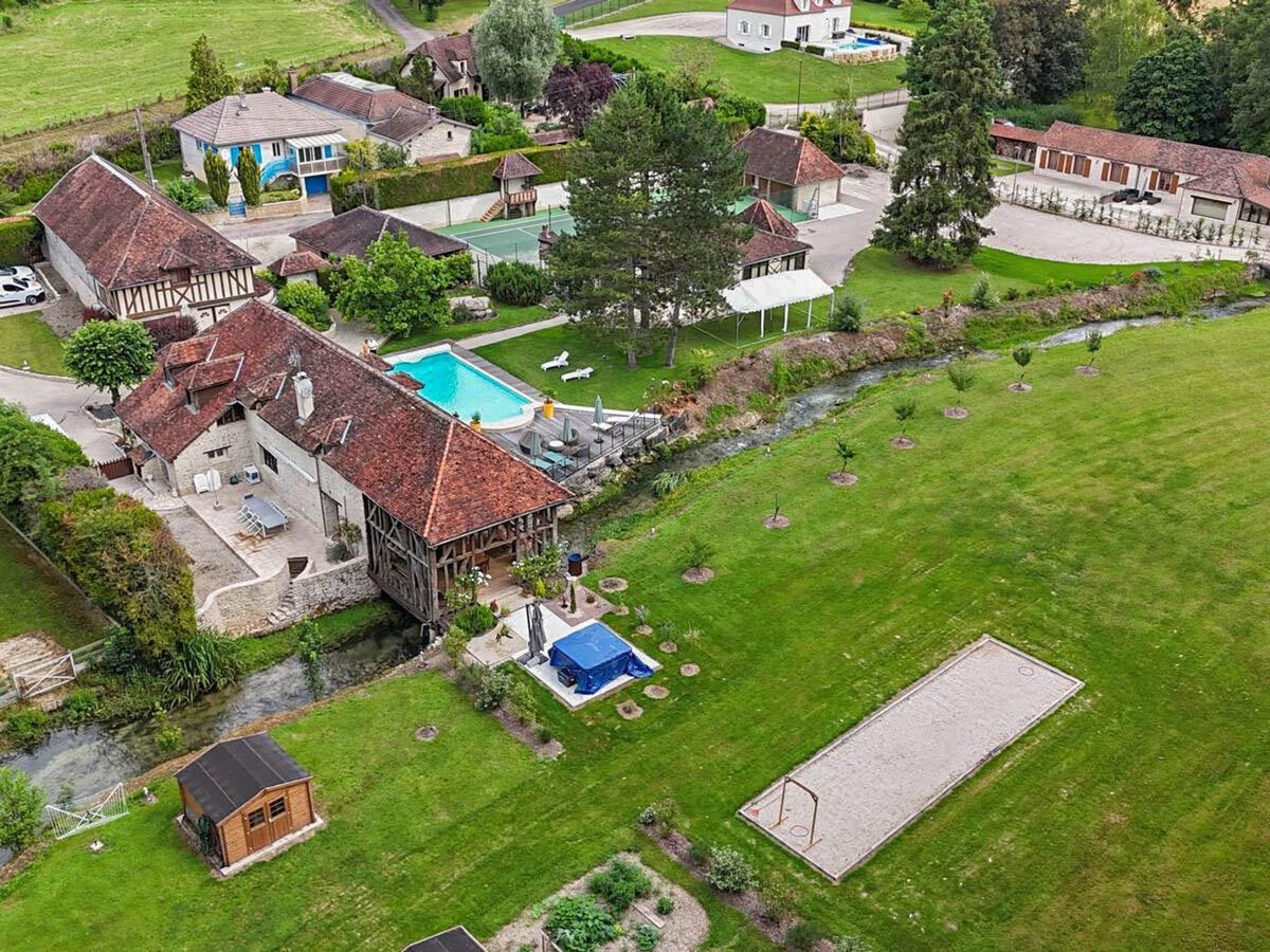 Gîte en Pierre 9 pers. avec Piscine Chauffée et Terrain de Tennis - Photo 27