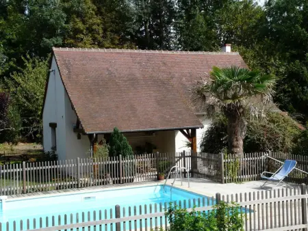 Location gite à Contres, Maison de charme avec piscine partagée à Contres
