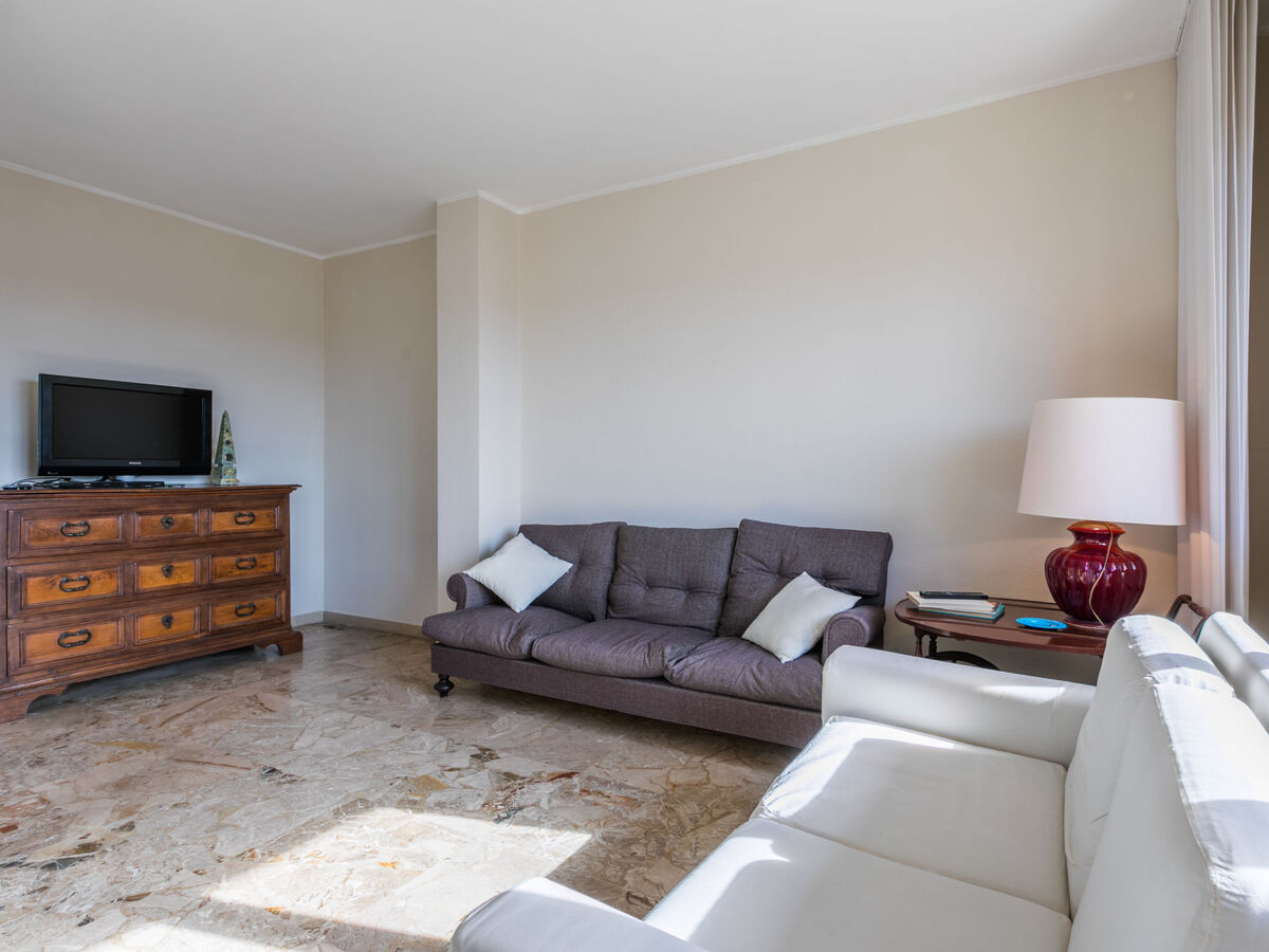Appartement Decò, 3 chambres à Cecina, 2,5 km de la mer - Photo 6