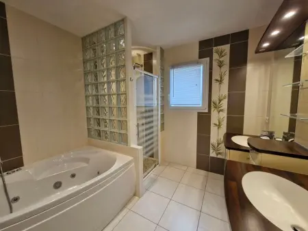 Maison à Saint-Jean-de-Monts avec piscine et WiFi, pour 6 personnes - Photo 9