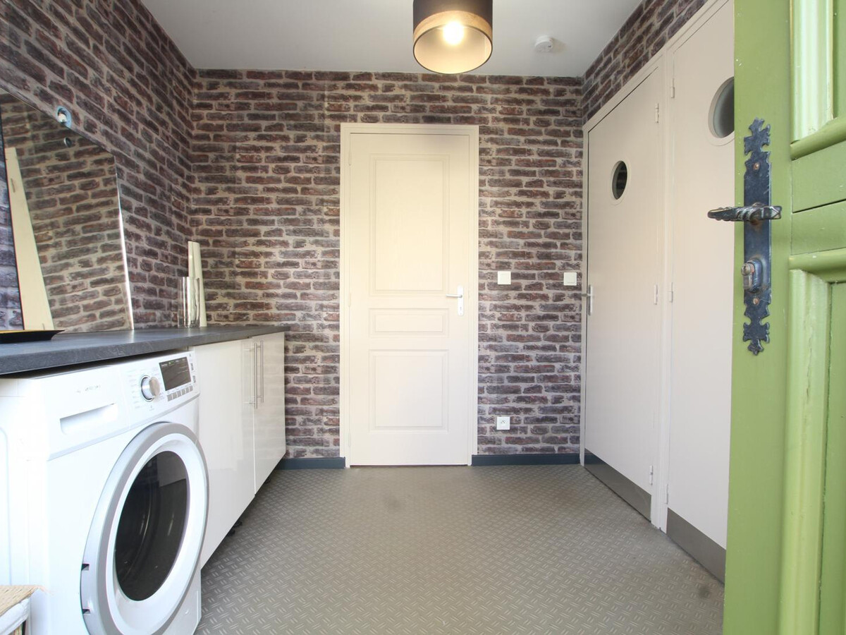 Gîte Montfarville avec cour privée, jardin et parking sécurisé - Photo 5