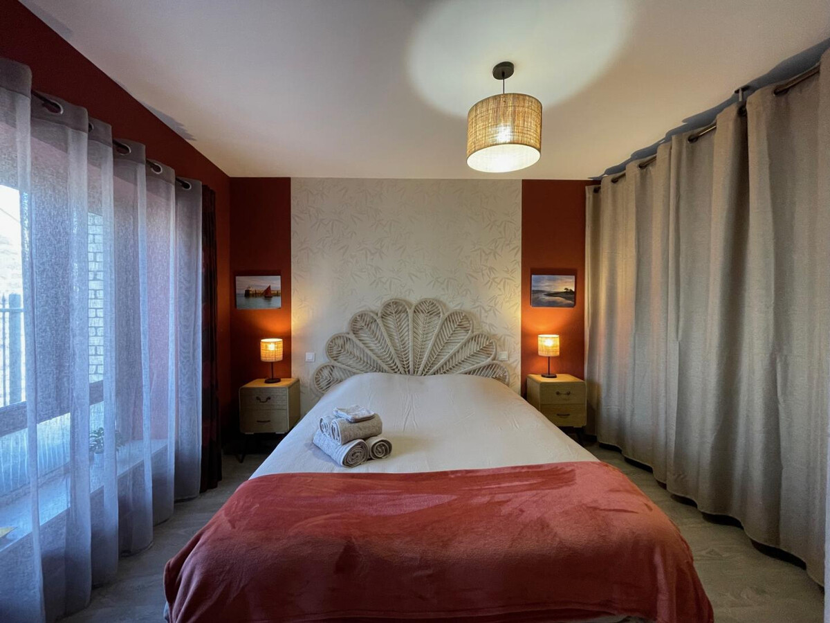 Gîte Montfarville avec cour privée, jardin et parking sécurisé - Photo 7