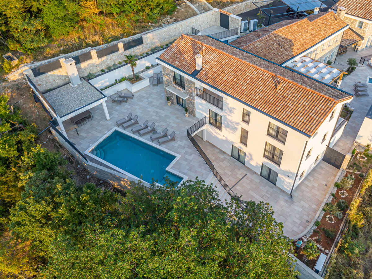 Villa 21 – 360 m² avec piscine chauffée à Crikvenica - Photo 3