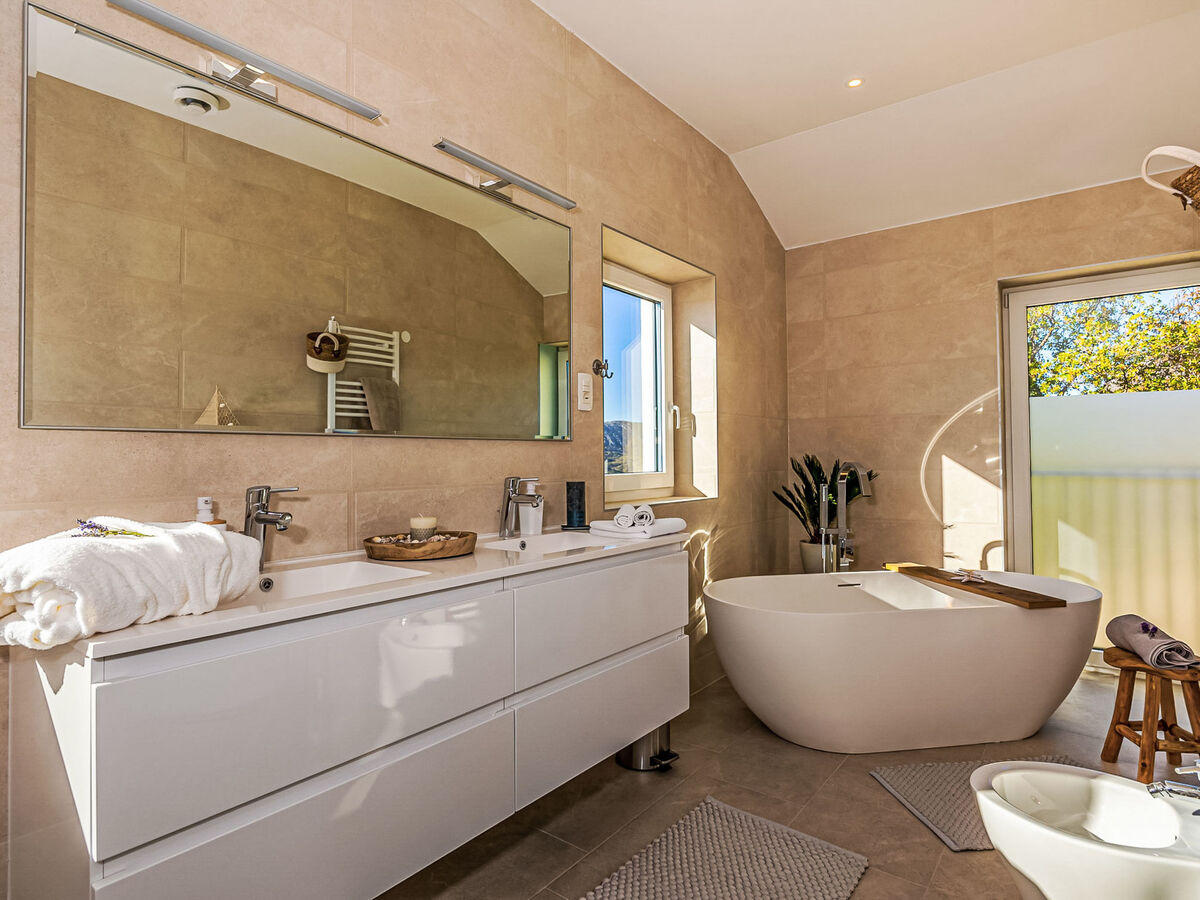 Villa 21 – 360 m² avec piscine chauffée à Crikvenica - Photo 17