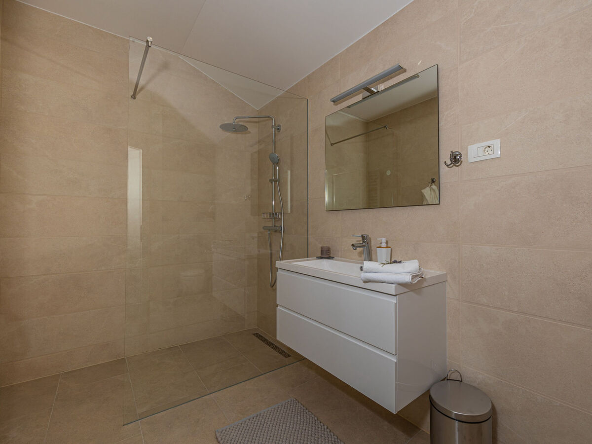 Villa 21 – 360 m² avec piscine chauffée à Crikvenica - Photo 19
