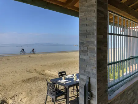 Sogno di Mare – Maison rénovée à 2 m de la plage : photo 2