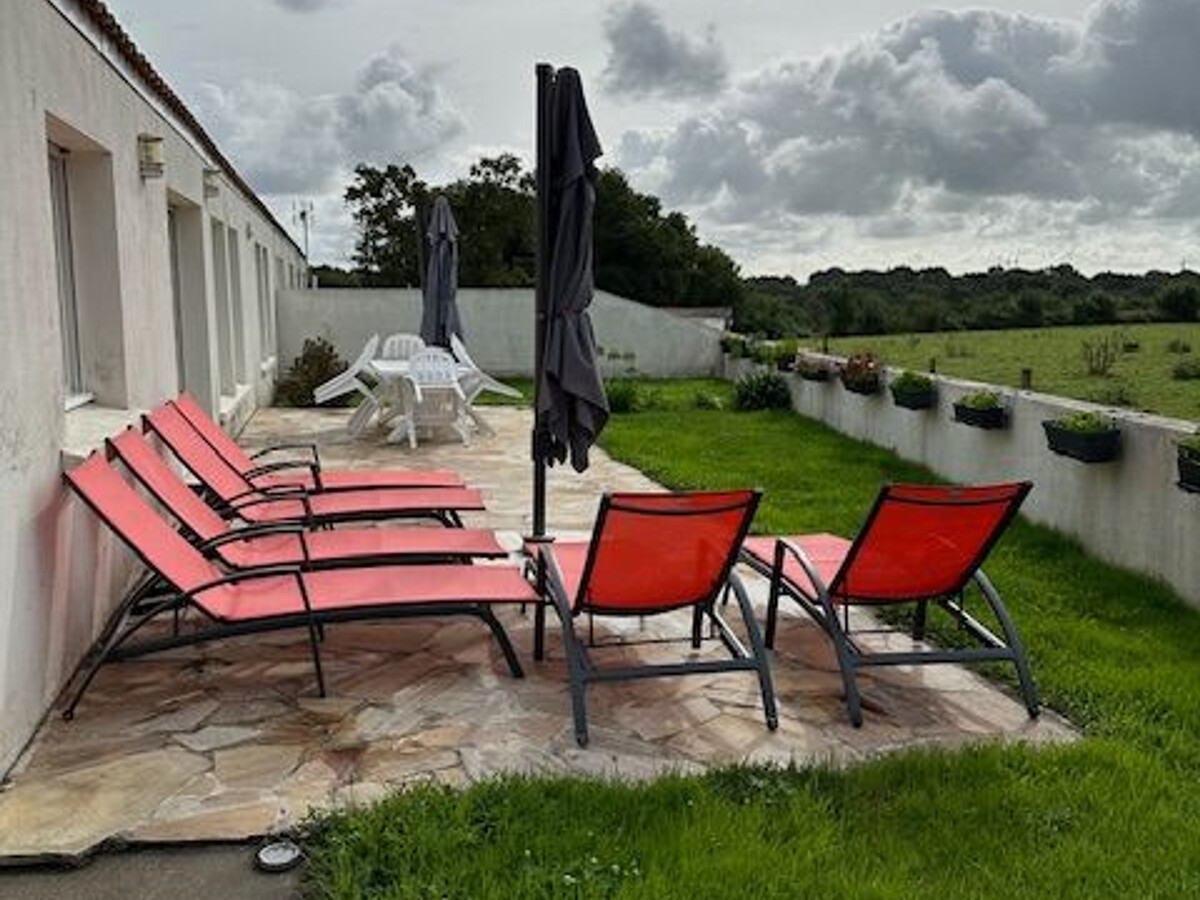 Gîte 6 pers. campagne avec jardin clos à Rouans - Photo 10