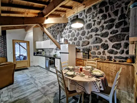 Gîte 4 pers. près Cascade Beaume, terrasses et parking : photo 12
