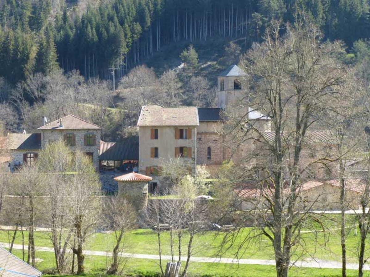 Gîte 10 pers. ancien prieuré à Saint-Vert, jardin clos - Photo 23