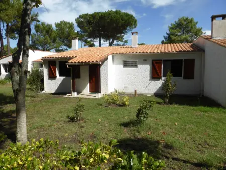 Location maison à La Palmyre, Villa 3 Pièces à 150m de la Mer avec Patio et Parking