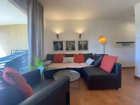 Sainte-Maxime : appartement 3 pièces climatisé, piscine commune et parking : photo 8