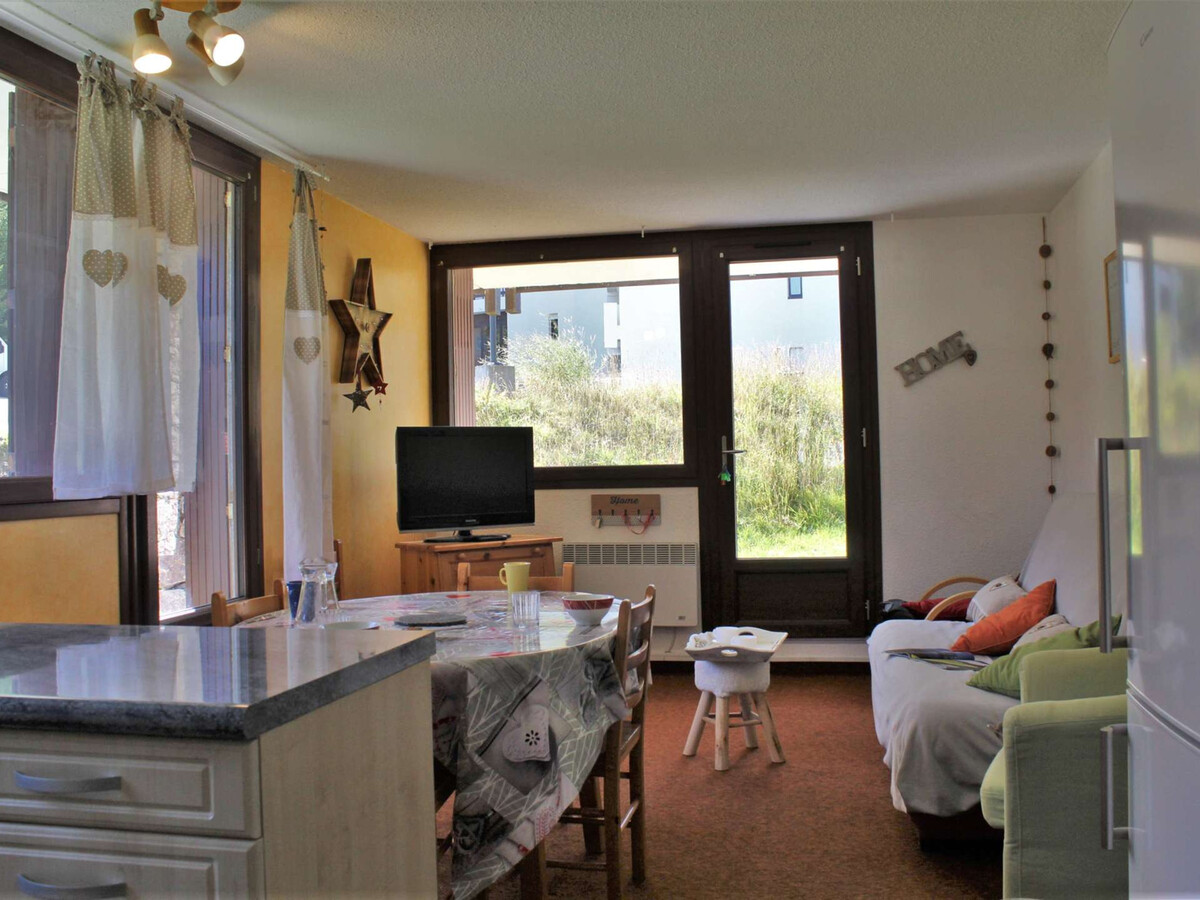Appartement 6 pers. Risoul 1850 : ski aux pieds, terrasse sud - Photo 2