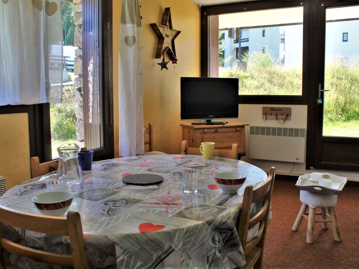 Appartement 6 pers. Risoul 1850 : ski aux pieds, terrasse sud - Photo 3