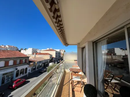 T2 bis traversant 70 m² - Centre Arcachon, parking privé : photo 14