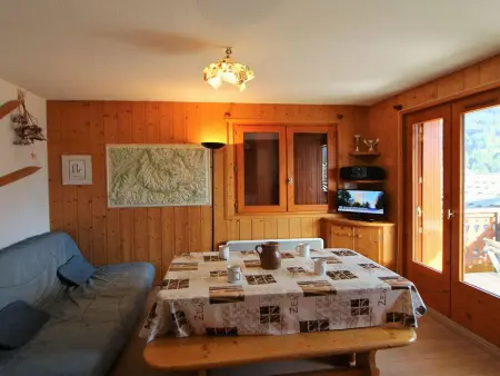 Appartement 3 pièces 6 pers. Champagny, terrasse Sud et casier à skis : photo 3