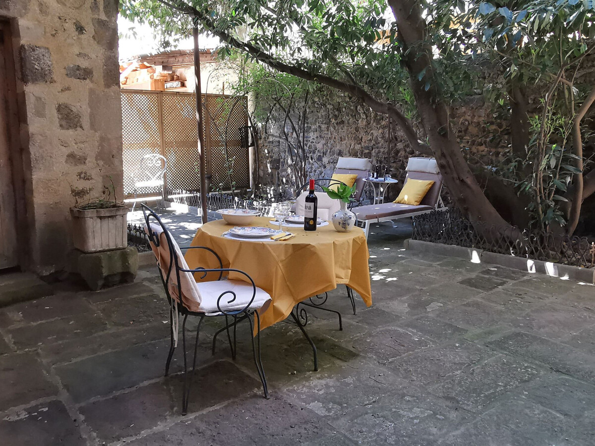 Appartement au cœur du Puy-en-Velay, cour privée sous laurier - Photo 20