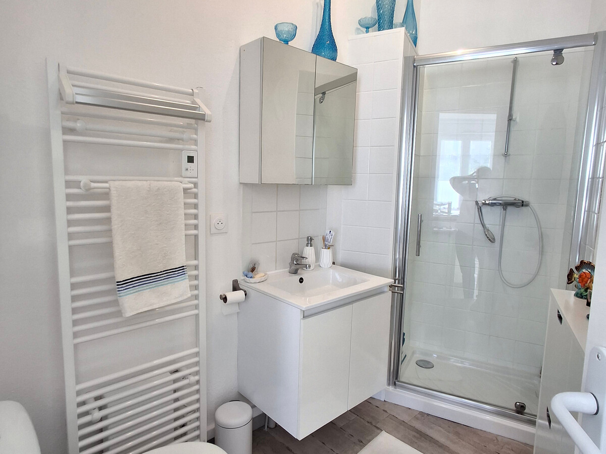 Appart 2 pers, 50m plage, centre-ville Châtelaillon - Photo 6
