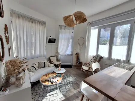 Location appartement à Châtelaillon Plage, Châtelaillon-Centre : Appart 50m Plage