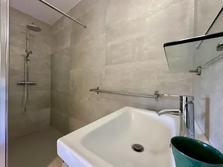 Le Bocard : maison familiale rénovée à Florenville, 3 chambres : photo 24