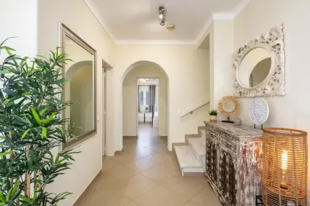 Vila Nova 10, Villa dans la ville côtière de Carvoeiro, Algarve - Photo 7