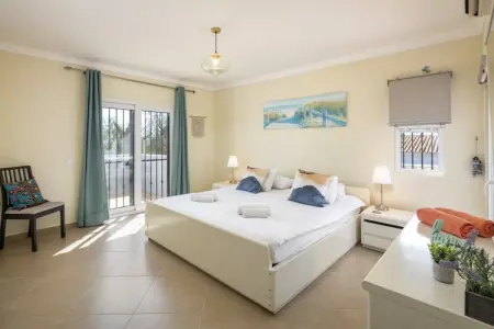Vila Nova 10, Villa dans la ville côtière de Carvoeiro, Algarve - Photo 8