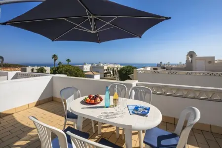Casa Pedrinho à Benagil : maison 4 pers., terrasse vue mer : photo 15
