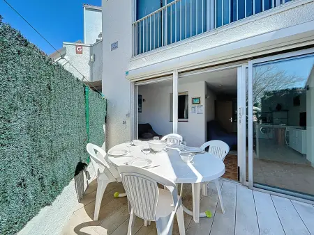 Location appartement à Saint Cyprien, Appartement en front de mer avec terrasse et piscine