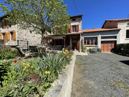 Gîte 4 chambres 10 pers. avec jardin à Laprugne : photo 21