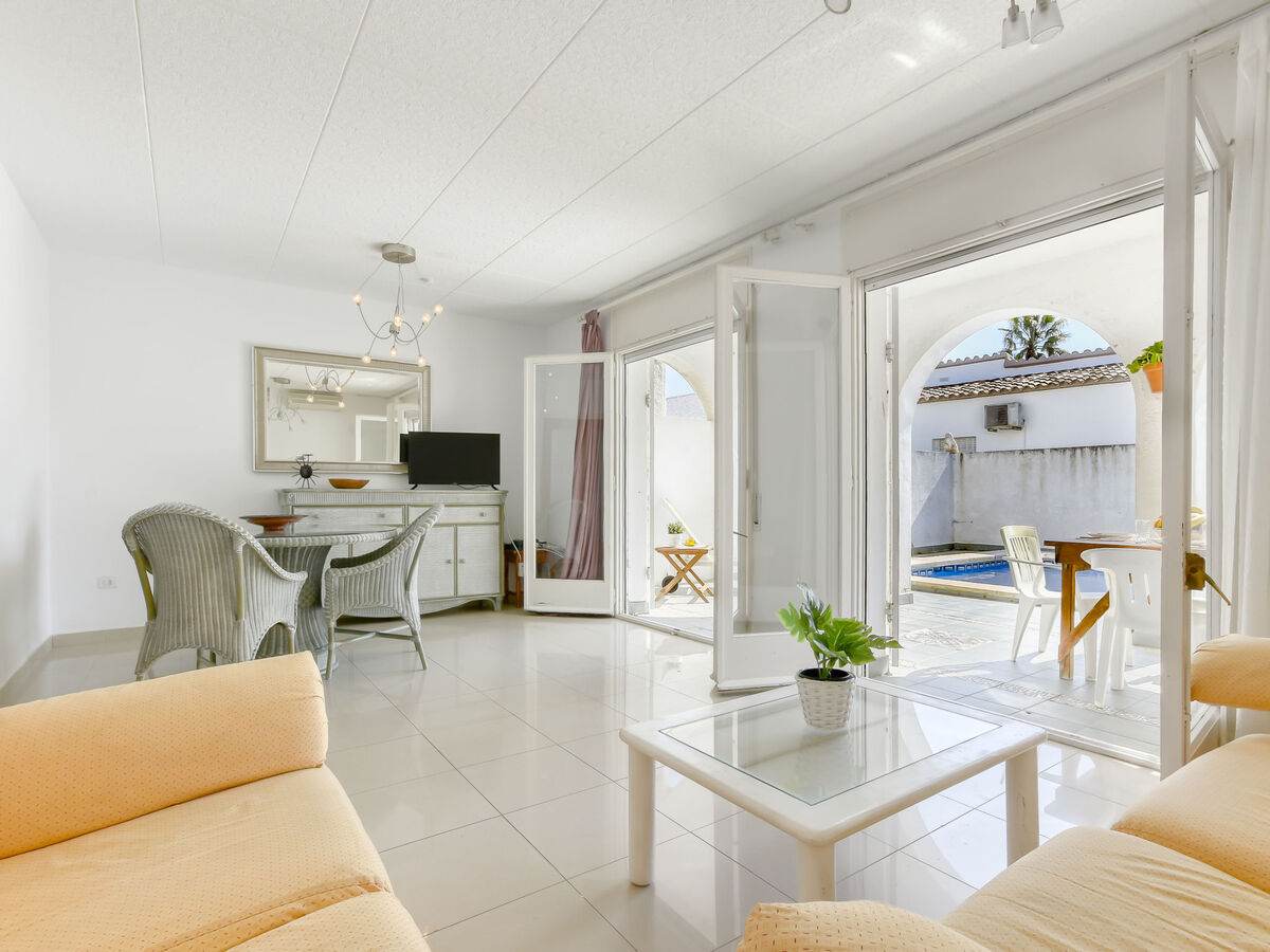 Maison Steffy à Empuriabrava, piscine privée - Photo 6
