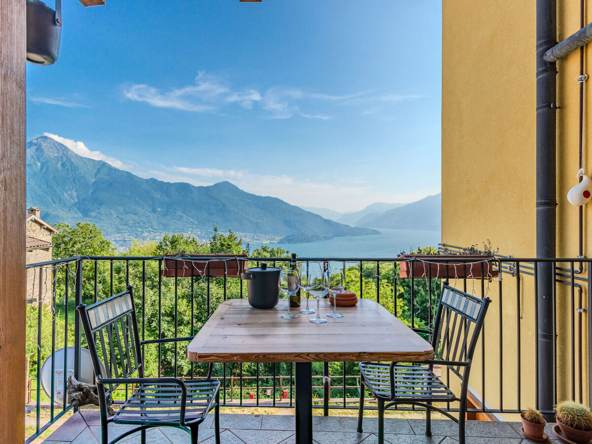 Appartement Buongusto – vue lac, terrasse 35 m² en montagne - Photo 4
