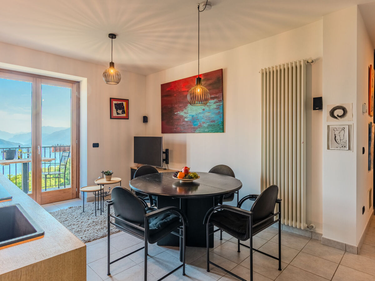 Appartement Buongusto – vue lac, terrasse 35 m² en montagne - Photo 9