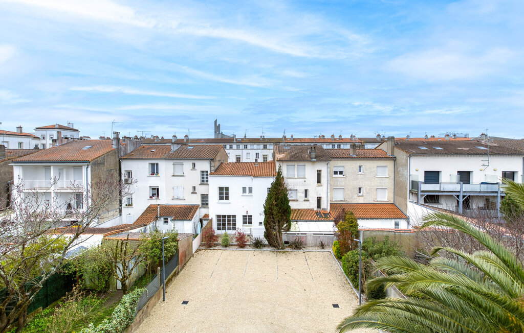 Appartement 45 m² à 200 m de la plage à Royan - Photo 2