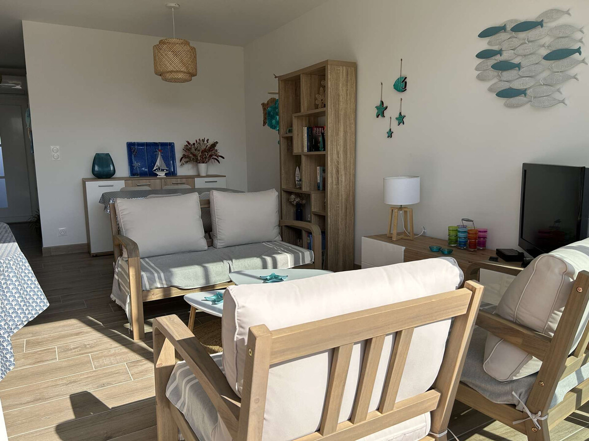 T2 cabine avec terrasse 20m² à Saint-Pierre-la-Mer - Photo 2