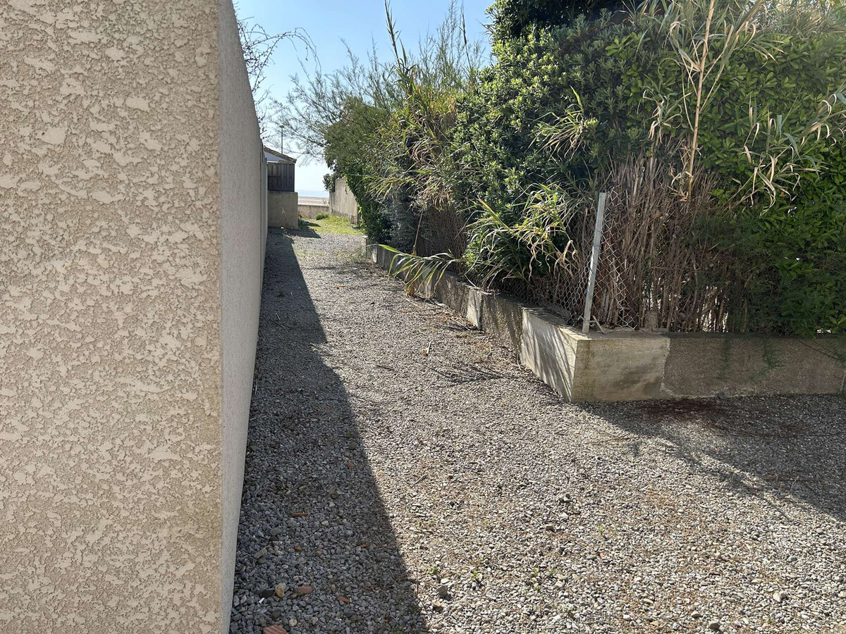 T2 cabine avec terrasse 20m² à Saint-Pierre-la-Mer - Photo 18