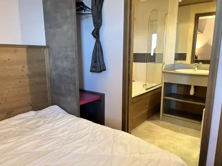 Appartement 5 pièces Risoul 1850, 8 couchages, piscine et sauna : photo 9