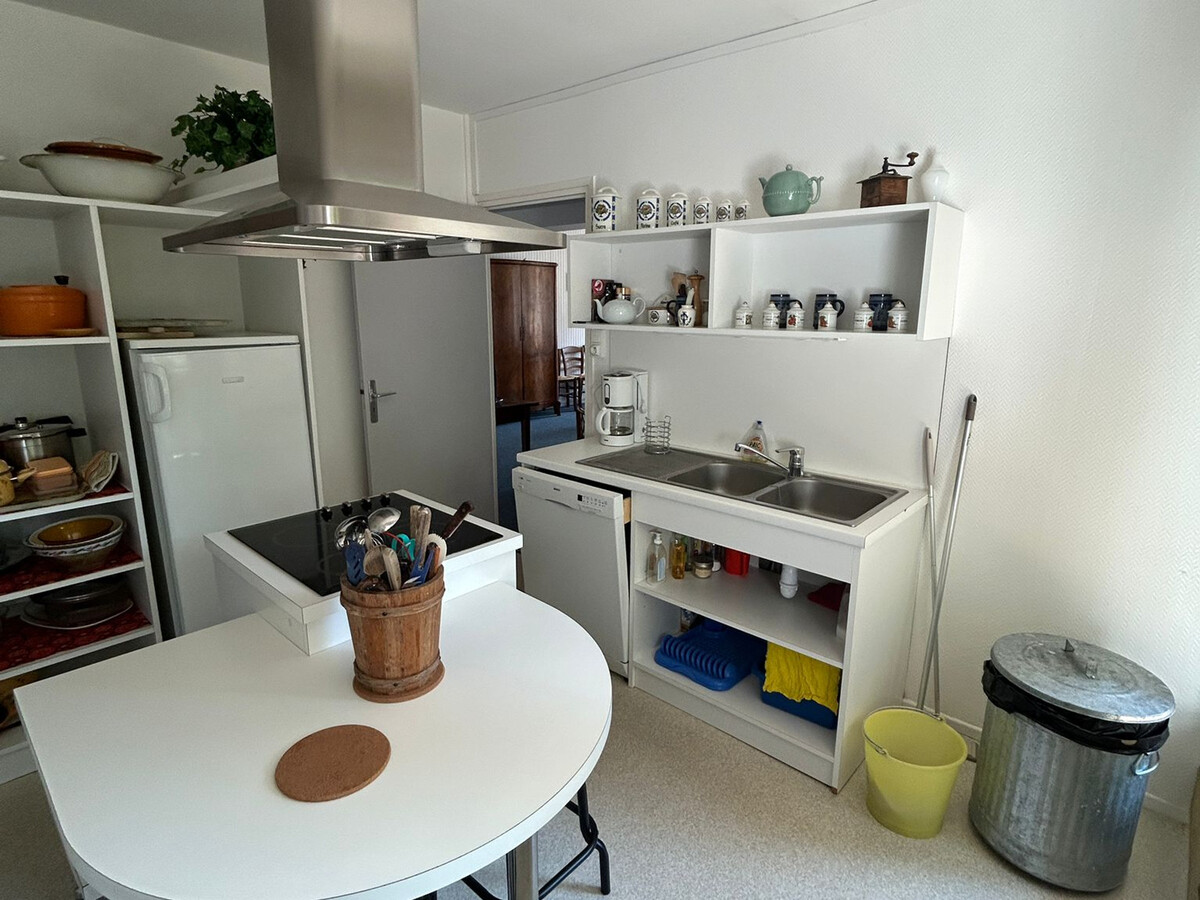 Appartement 100m² centre Super Besse, 8 pers, local à skis - Photo 21